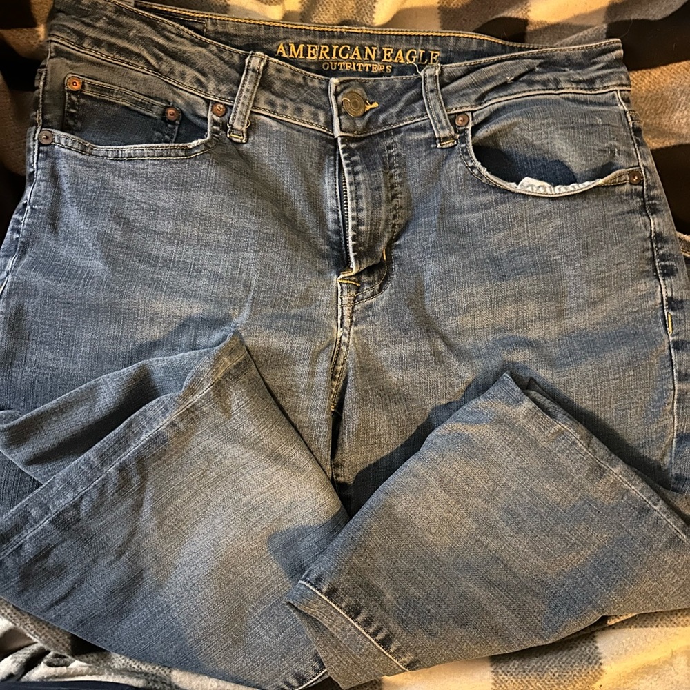 American Eagle extreme flex 32x32 jeans worn only once or twice.